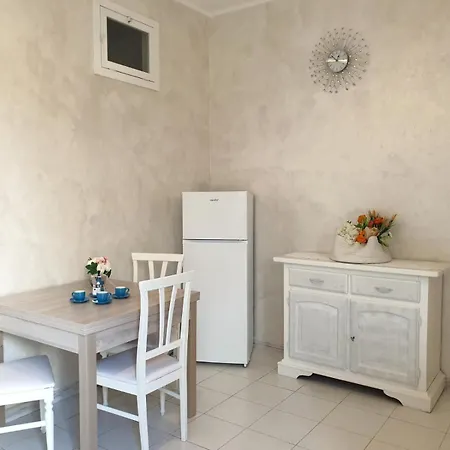 Luna House