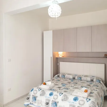 Luna House * Gallipoli